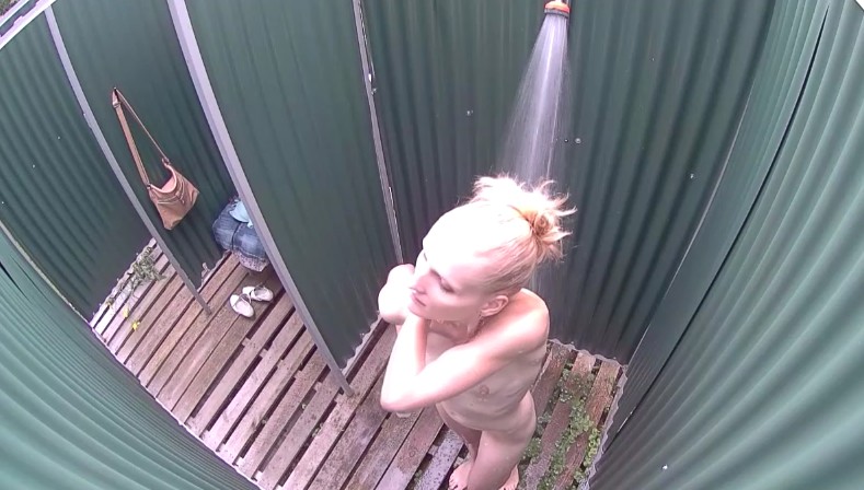 Czech Pool - Czech babe enjoys shower