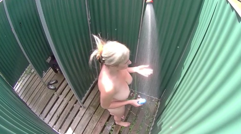 Czech Pool - Mature blonde with huge tits at shower