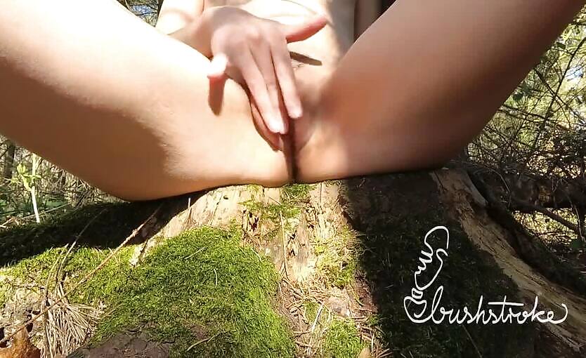 Bushstroke - Young teen girl edging and orgasming naked in the forest