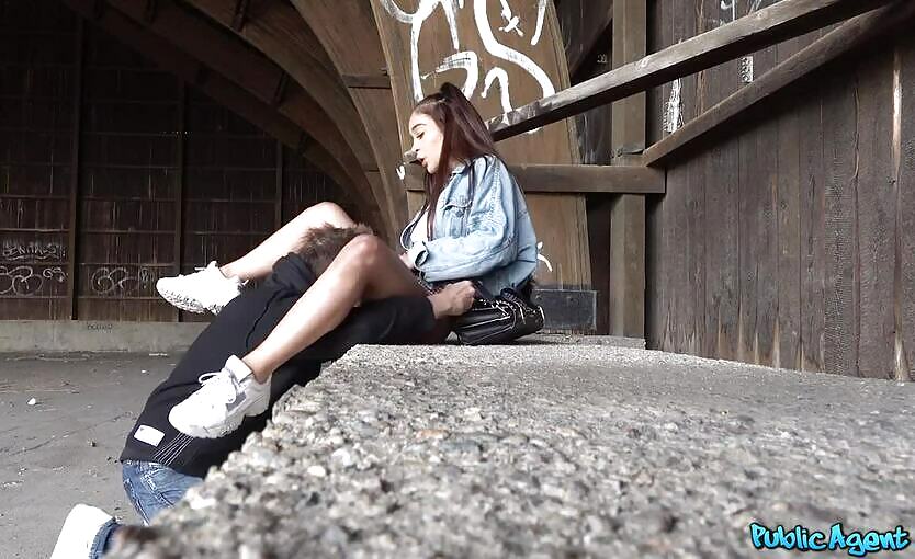 Public agent - young teen public fuck for money