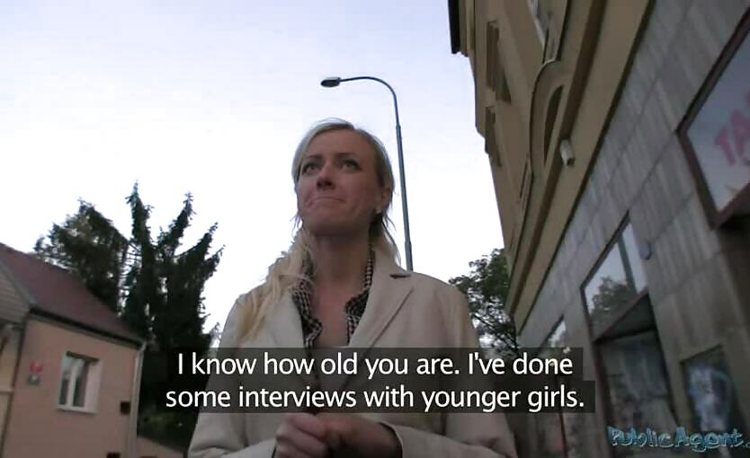 Czech Public Agent Vicky money sex